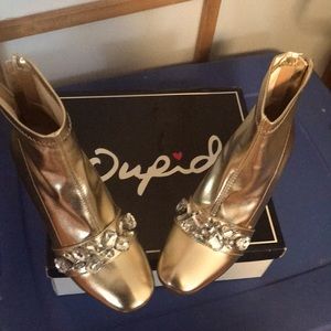 Qupid Gold Booties